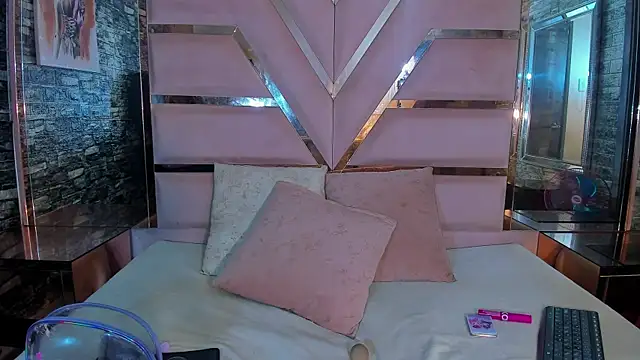 Snapshot of talialadyx chatting on 11-05-25, 07:03 talialadyx online show from 11-05-25, 07:03