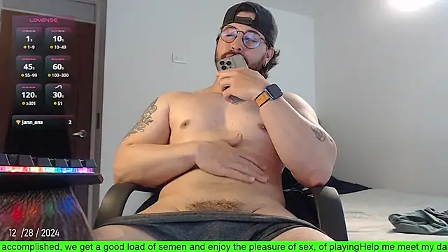 Snapshot of SugaredDigit chatting on 12-28-24, 05:35 SugaredDigit online show from 12-28-24, 05:35