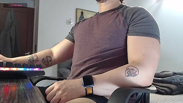 Snapshot of SugaredDigit chatting on 09-17-25, 01:13 SugaredDigit online show from 09-17-25, 01:13