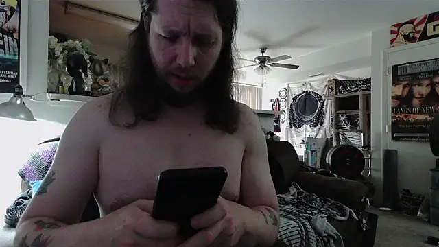 biggerisbetter12 online show from 04-10-26, 03:06