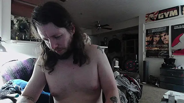 biggerisbetter12 online show from 04-11-26, 06:18