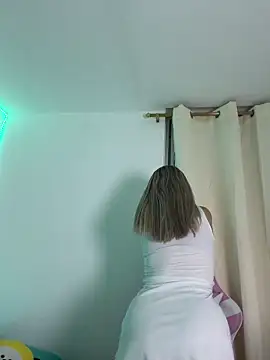  Alicee 1 online show from 11-05-25, 01:05