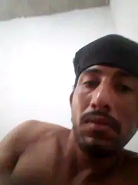Snapshot of Orlao25cm chatting on 05-10-26, 07:52 Orlao25cm online show from 05-10-26, 07:52