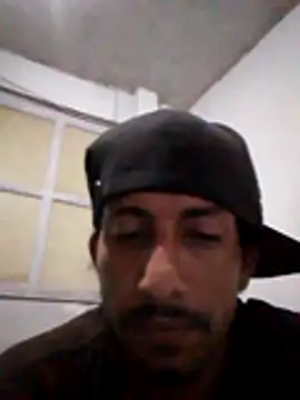 Snapshot of Orlao25cm chatting on 05-11-26, 09:15 Orlao25cm online show from 05-11-26, 09:15