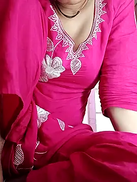 Snapshot of CUTE_kalpna chatting on 06-01-26, 06:48 CUTE kalpna online show from 06-01-26, 06:48