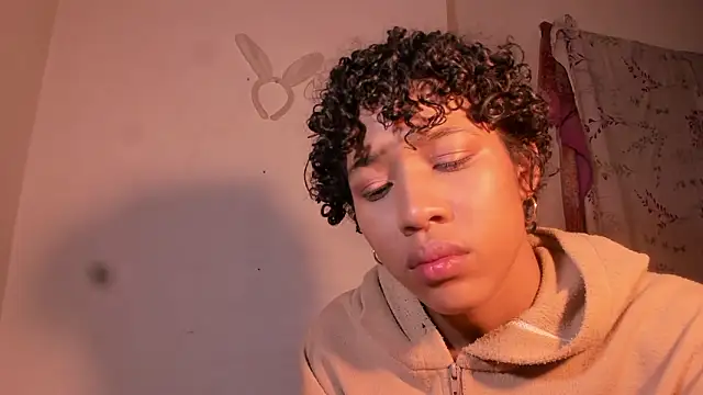 bad girl xxx online show from 03-19-26, 03:32