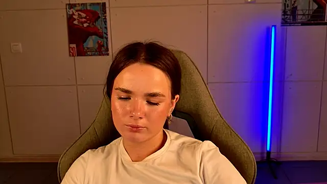 May Bloom online show from 10-27-25, 05:17