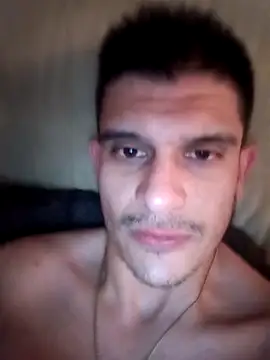 Snapshot of JorgeDaLeche@xh chatting on 11-10-25, 03:11 JorgeDaLechexh online show from 11-10-25, 03:11