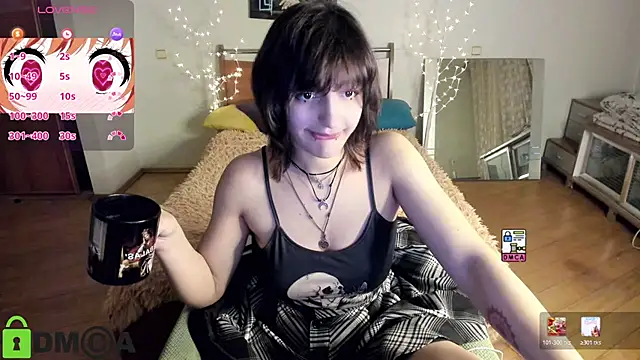 Snapshot of A_Skyy chatting on 05-06-26, 08:47 A Skyy online show from 05-06-26, 08:47