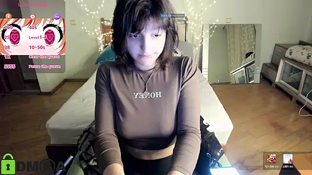 Snapshot of A_Skyy chatting on 05-08-26, 10:15 A Skyy online show from 05-08-26, 10:15