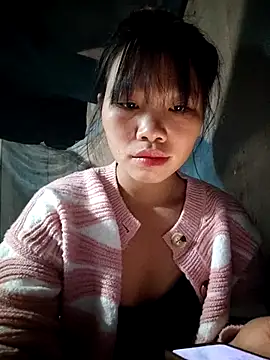 linh-miu99 online show from 11-18-25, 06:18