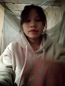linh-miu99 online show from 02-03-26, 06:40