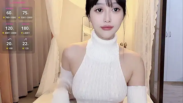 Snapshot of Xiaowen-wen chatting on 12-15-25, 01:26 Xiaowen-wen online show from 12-15-25, 01:26