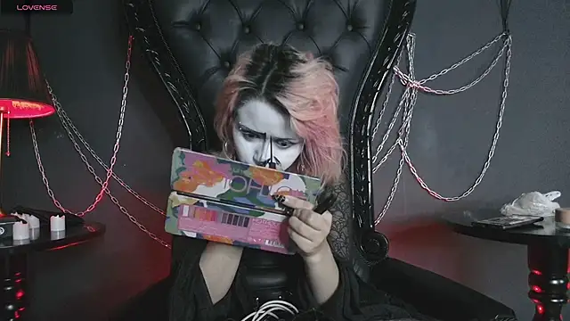 Navier   online show from 04-22-26, 03:31