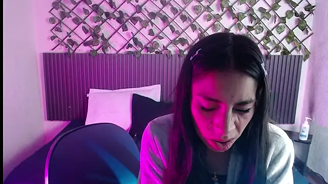 Lunaa 07 online show from 04-09-26, 10:53