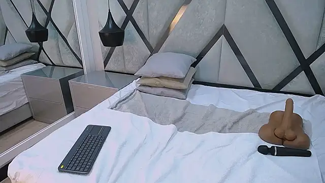 AriaWillss online show from 01-08-26, 01:02