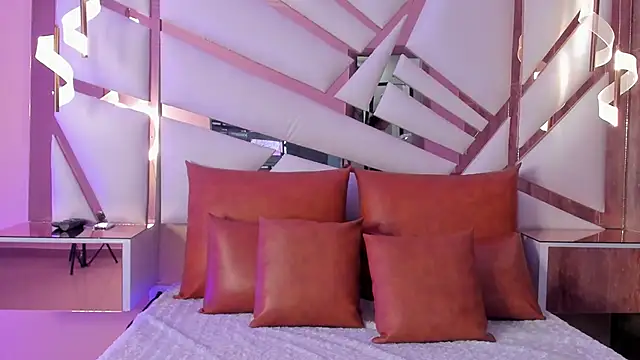 Catalina-Thompson online show from 03-31-26, 11:54