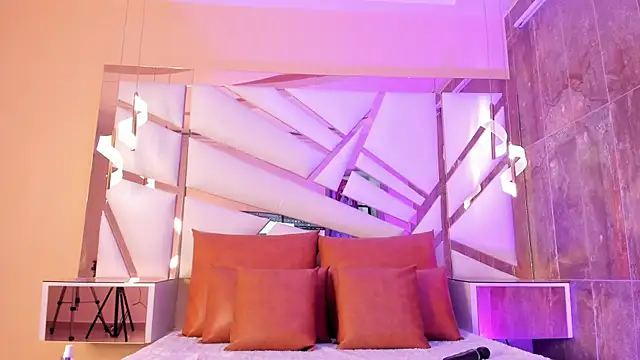 Catalina-Thompson online show from 04-22-26, 11:56