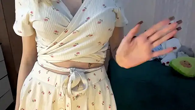 Twist drip blonde online show from 11-16-25, 07:03