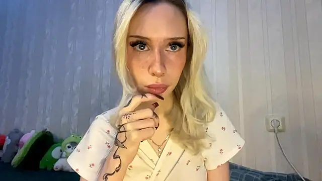 Twist drip blonde online show from 11-22-25, 07:07