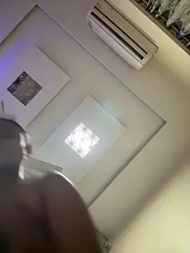 Snapshot of heenashai chatting on 10-30-25, 09:04 heenashai online show from 10-30-25, 09:04