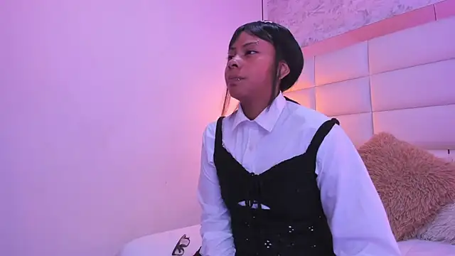 Sofia clk online show from 11-25-25, 03:28