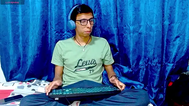 DavTwink3100 online show from 02-18-26, 01:45