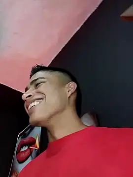 Emiliano Reyes online show from 11-16-25, 02:28