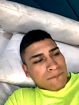 Emiliano Reyes online show from 12-05-25, 03:37