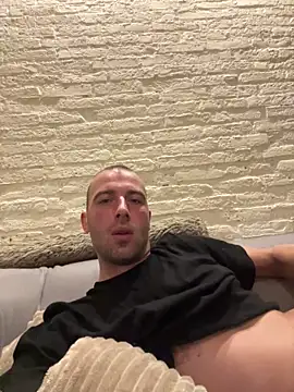 Rotteei1 online show from 10-23-25, 04:23