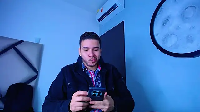 mike 257 online show from 12-18-25, 12:22