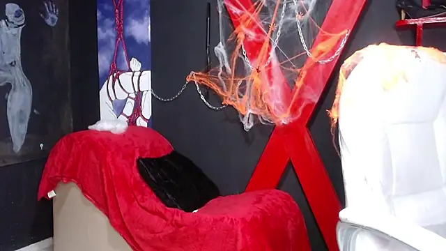 Aishaahot online show from 10-31-25, 12:28