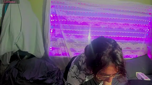 najimi uwu online show from 11-11-25, 07:03