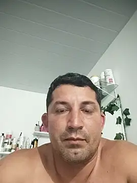 Snapshot of peladowisk chatting on 12-02-25, 03:12 peladowisk online show from 12-02-25, 03:12