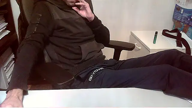 topg84 online show from 11-18-25, 05:39