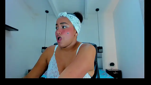 NahomiWalker  online show from 01-07-26, 08:11