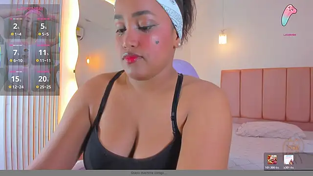 NahomiWalker  online show from 01-13-26, 08:25