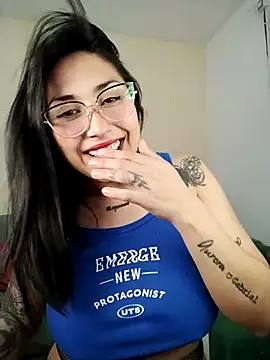 Snapshot of Chinitaaa28 chatting on 11-08-25, 04:29 Chinitaaa28 online show from 11-08-25, 04:29