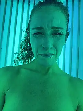 Snapshot of PetitemarieeThaReal chatting on 10-30-25, 09:59 PetitemarieeThaReal online show from 10-30-25, 09:59