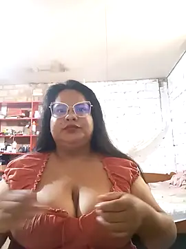 Snapshot of celeste122595 chatting on 11-06-25, 03:02 celeste122595 online show from 11-06-25, 03:02