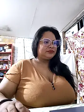 Snapshot of celeste122595 chatting on 11-12-25, 03:18 celeste122595 online show from 11-12-25, 03:18