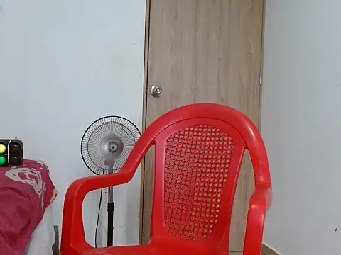 mia chanel104 online show from 11-28-25, 04:09