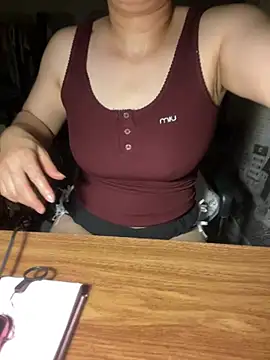 HinayLa online show from 05-20-26, 04:24