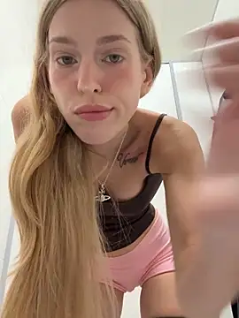 kira mia online show from 04-09-26, 04:34