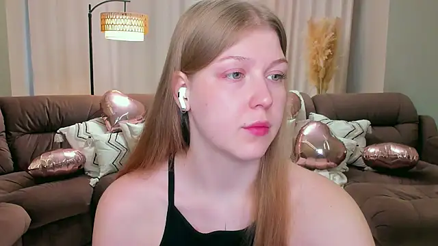 Stella Light online show from 02-24-26, 04:32