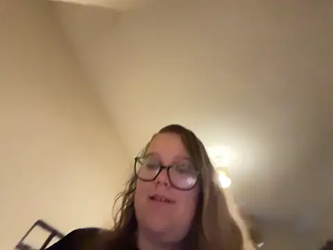 Snapshot of Scarletcum22 chatting on 11-03-25, 07:53 Scarletcum22 online show from 11-03-25, 07:53