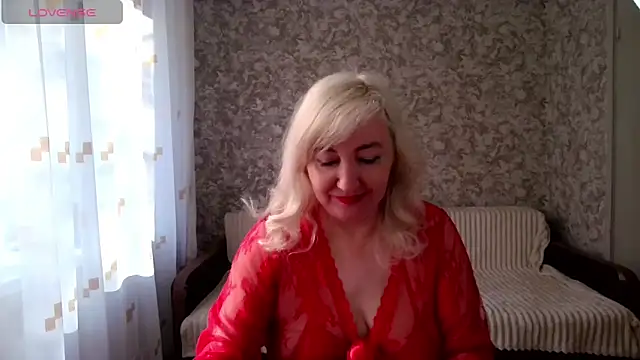 LadyKriss online show from 05-05-26, 03:47