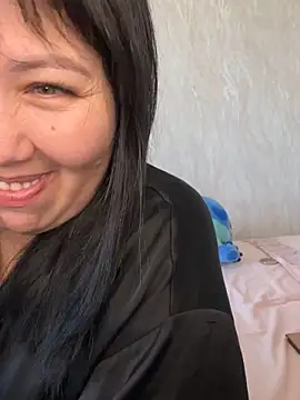 Love  Mom online show from 11-14-25, 05:50