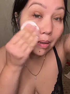 Love  Mom online show from 12-17-25, 07:09