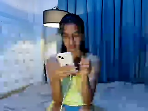 Snapshot of luv_trix chatting on 01-12-26, 05:18 luv trix online show from 01-12-26, 05:18